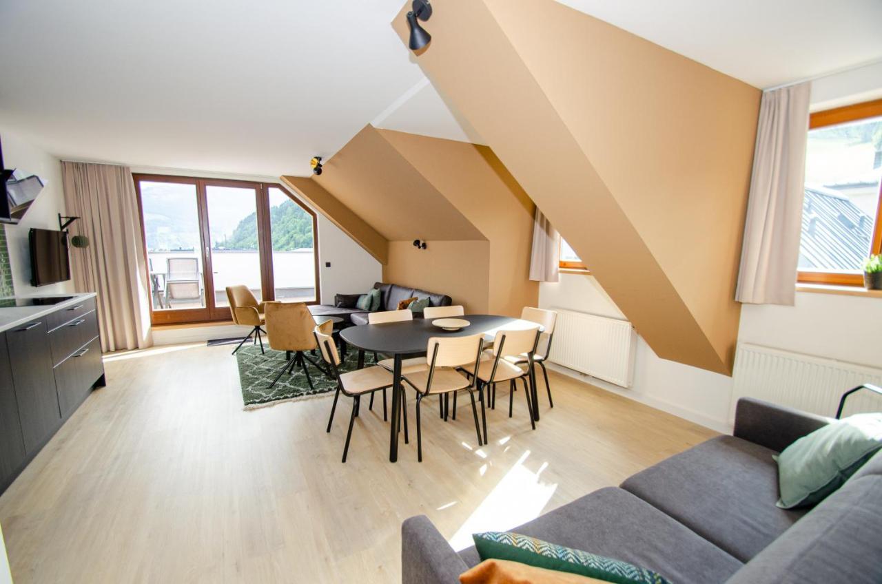 Post Residence Apartments By All In One Apartments เซลล์อัมเซ ภายนอก รูปภาพ