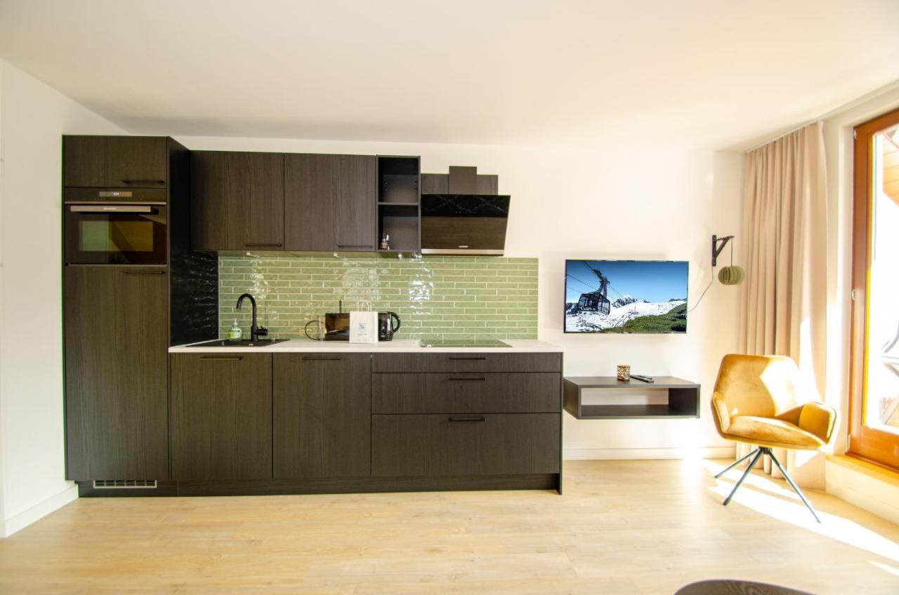 Post Residence Apartments By All In One Apartments เซลล์อัมเซ ภายนอก รูปภาพ