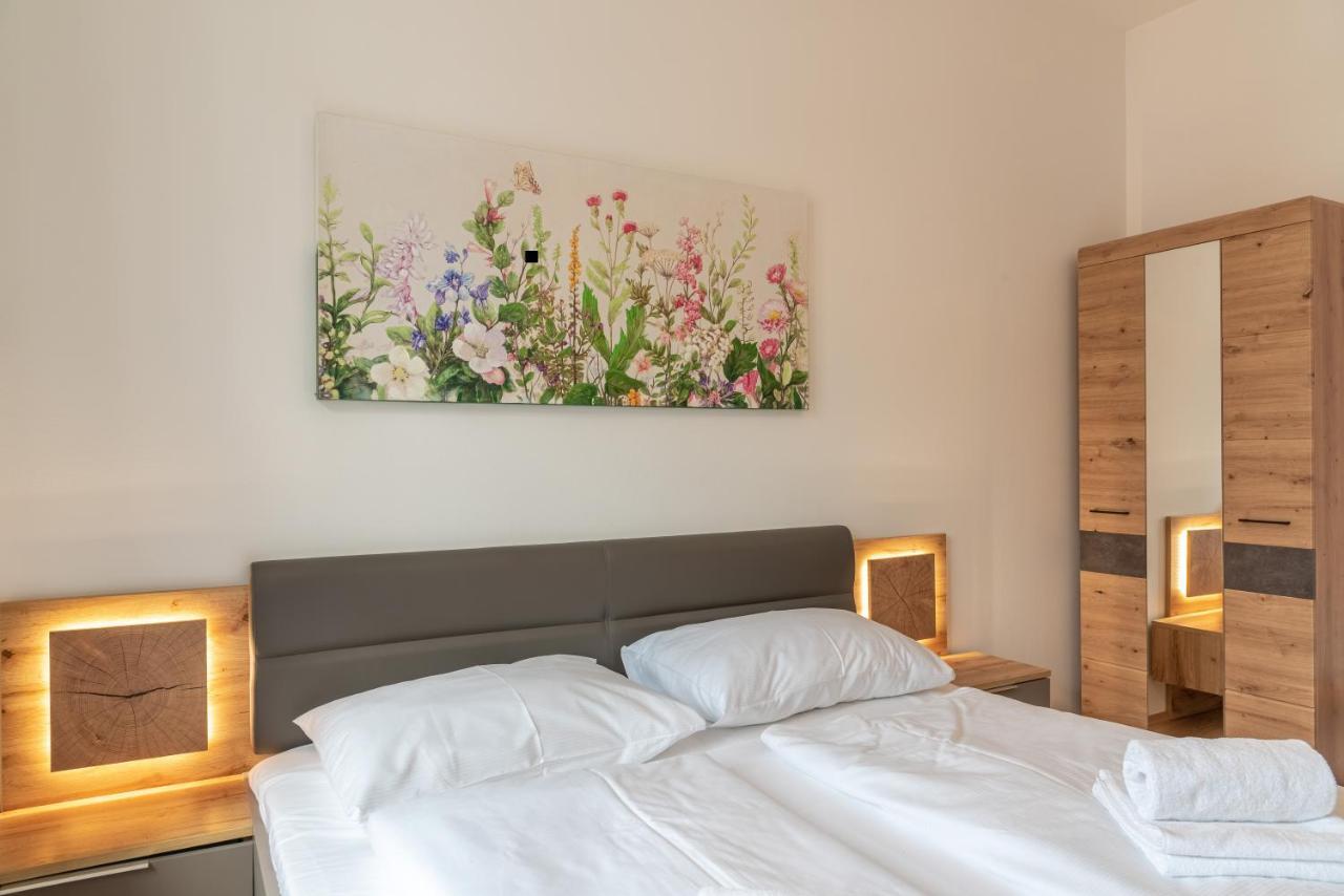 Post Residence Apartments By All In One Apartments เซลล์อัมเซ ภายนอก รูปภาพ