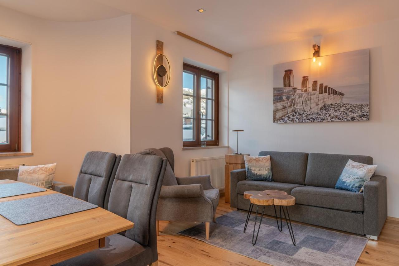 Post Residence Apartments By All In One Apartments เซลล์อัมเซ ภายนอก รูปภาพ