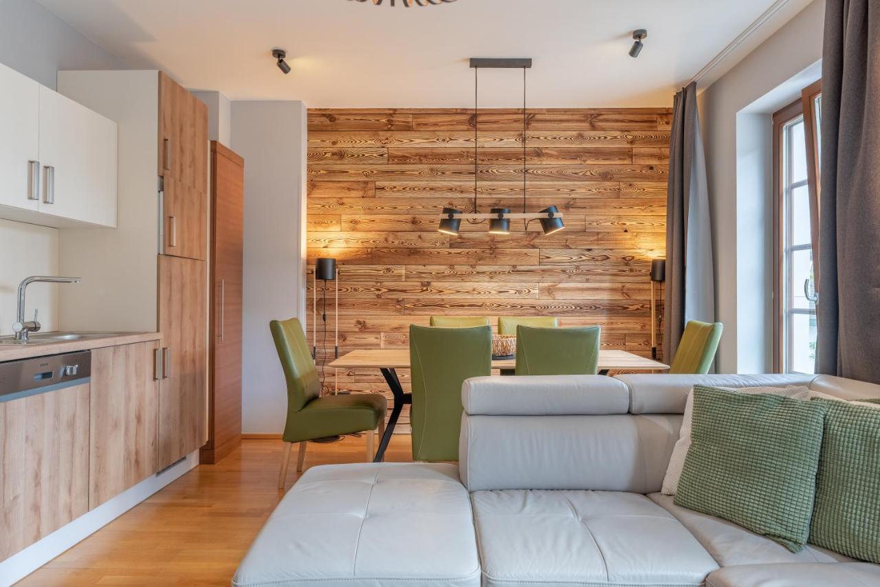 Post Residence Apartments By All In One Apartments เซลล์อัมเซ ภายนอก รูปภาพ